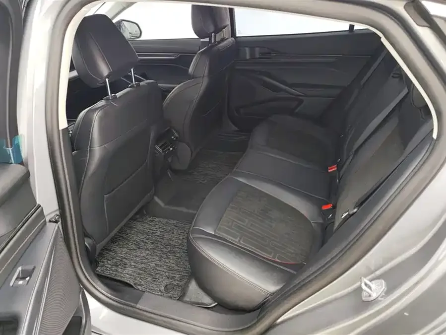 Ford Mondeo 2023 Mondeo EcoBoost 245 Luxury 2024 — миниатюра 5