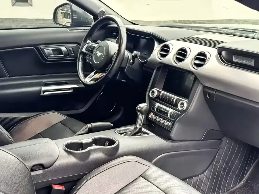 Ford Mustang 2021 Mustang 2.3T EcoBoost 2023 — миниатюра 3