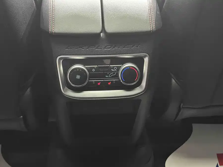 Ford Explorer Explorer 2023 EcoBoost 285 4WD ST-LINE 6 Seaters 2024 — миниатюра 3