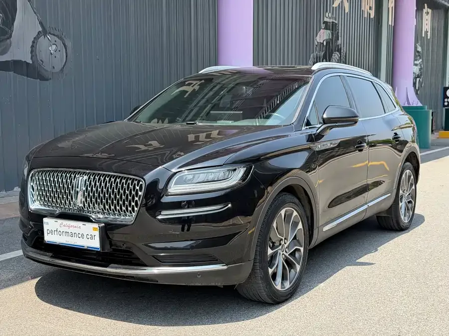 Lincoln Navigator 2022