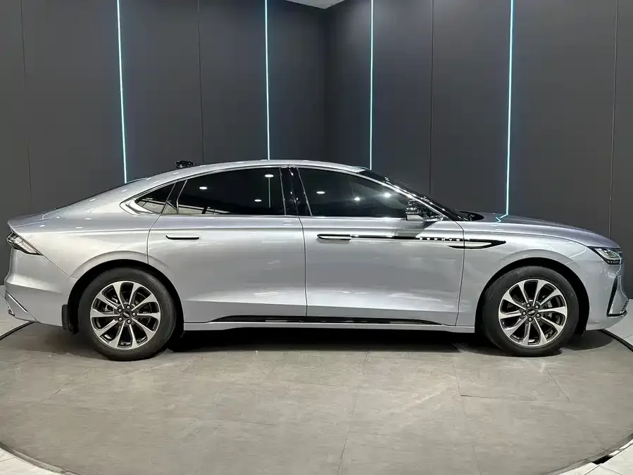 Lincoln Z 2022 iExclusive Edition 2022 — миниатюра 2