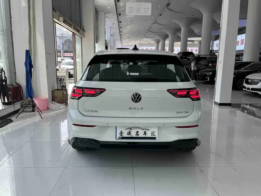 Volkswagen golf Golf 2025 facelift 300TSI R-Line 2025 — миниатюра 2