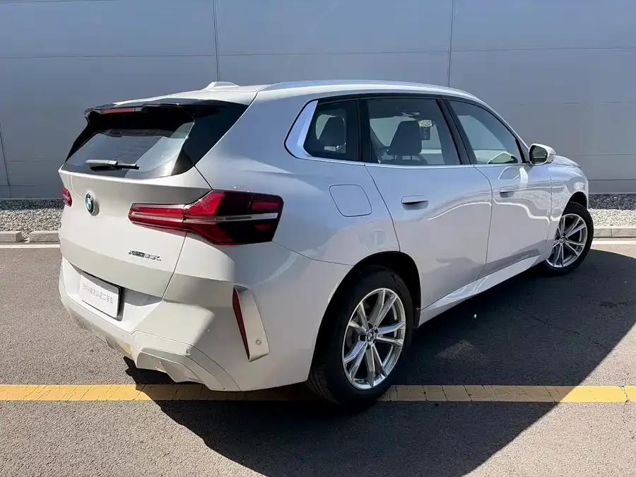 BMW X3 2025 xDrive25L Luxury Package 2025 — миниатюра 5