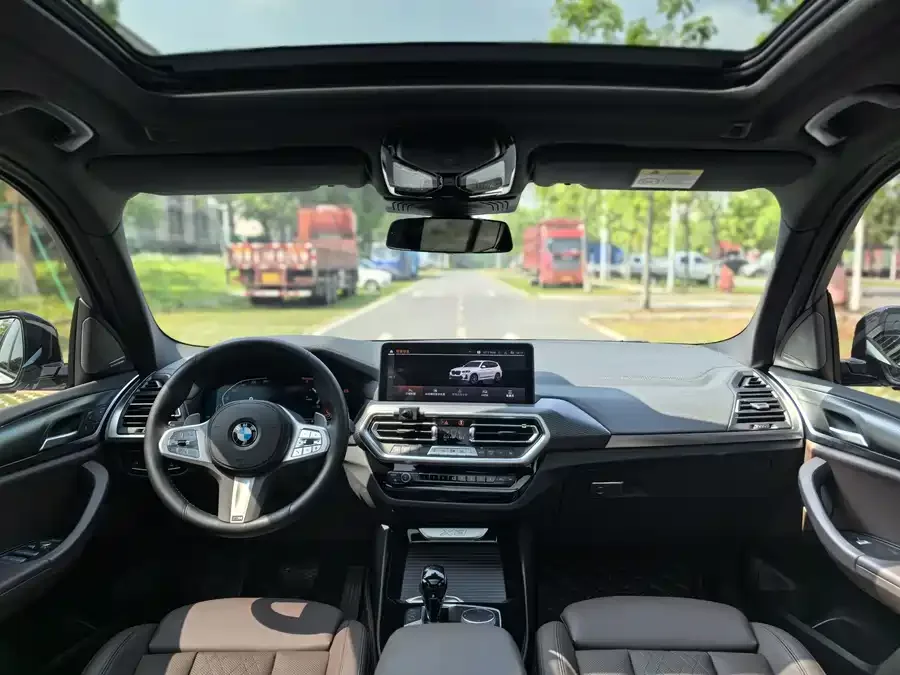 BMW X3 2022 Model 2 xDrive30i Exclusive M Night Edition 2023 — миниатюра 3