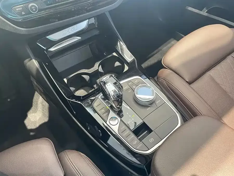 BMW X3 2022 xDrive30i Advanced M Night Package 2022 — миниатюра 4