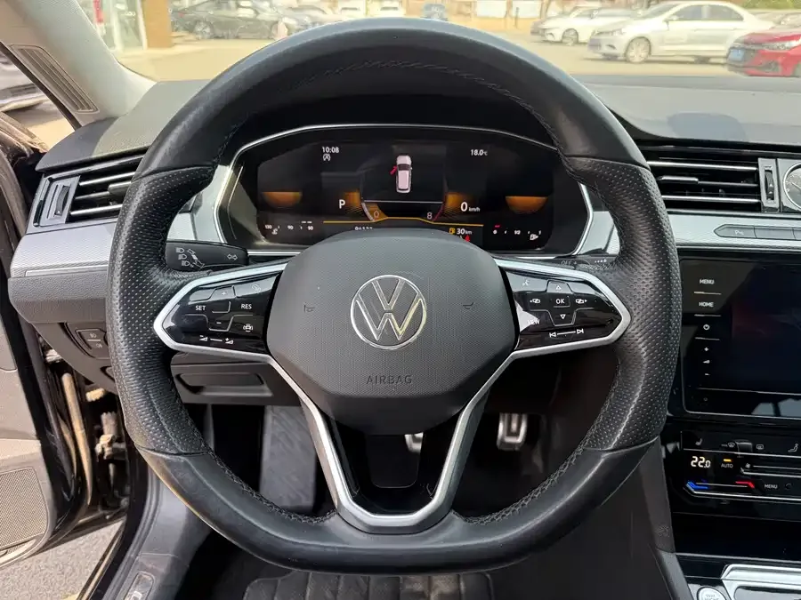 Volkswagen Magotan Magotan 2023 2 million commemorative edition 330TSI DSG leading model 2024 — миниатюра 3