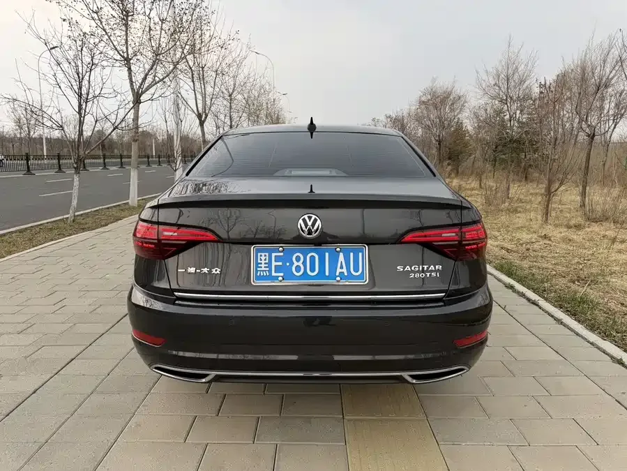Volkswagen Sagitar 2021 Sagitar 280TSI DSG Excellence Edition 2022 — миниатюра 4