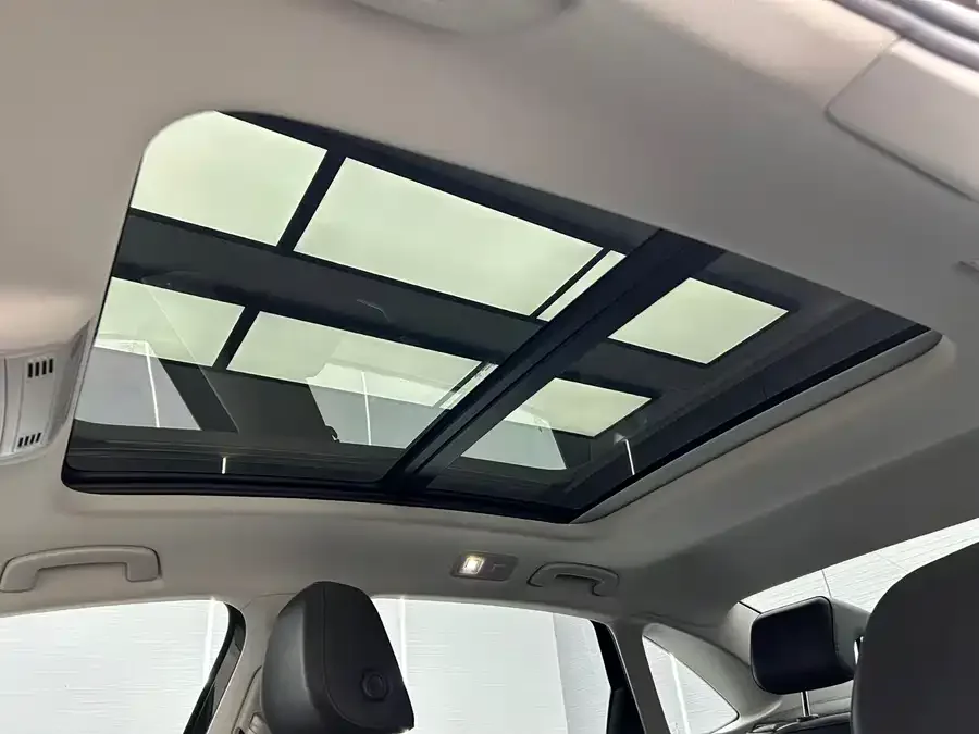 Volkswagen Sagitar 2022 Sagitar 280TSI DSG Excellence Edition 2022 — миниатюра 5