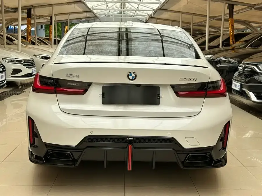 BMW 3 Series BMW 3 Series 2025 330i M Sport Night Edition 2025 — миниатюра 2
