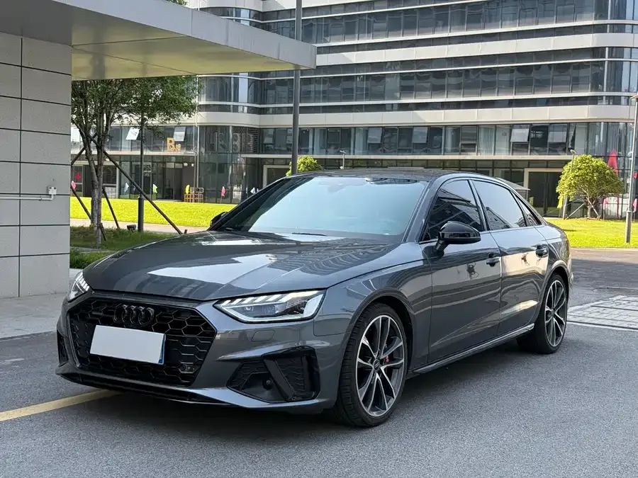 Audi a4 l 2023