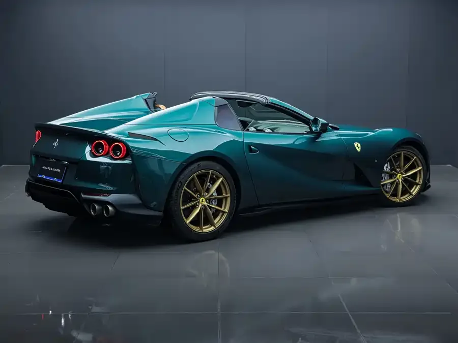 Ferrari 812 Ferrari 812 2020 6.5L GTS 2023 — миниатюра 2