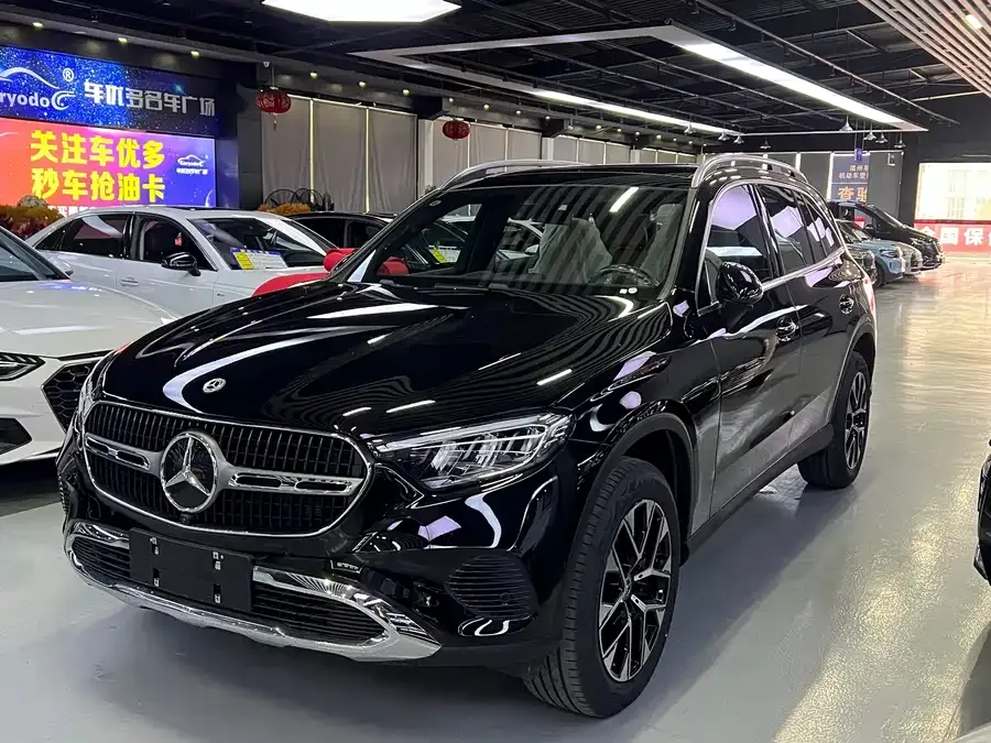 Mercedes-Benz GLC-Class 2026