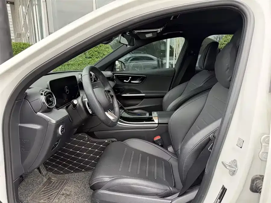 Mercedes-Benz Class C Mercedes-Benz C-Class 2024 C 200 L Sports Edition 2023 — миниатюра 2