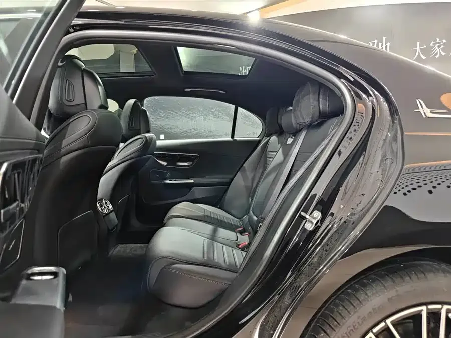 Mercedes-Benz Class C Mercedes-Benz C-Class 2025 C 260 L Sport Edition 2025 — миниатюра 3