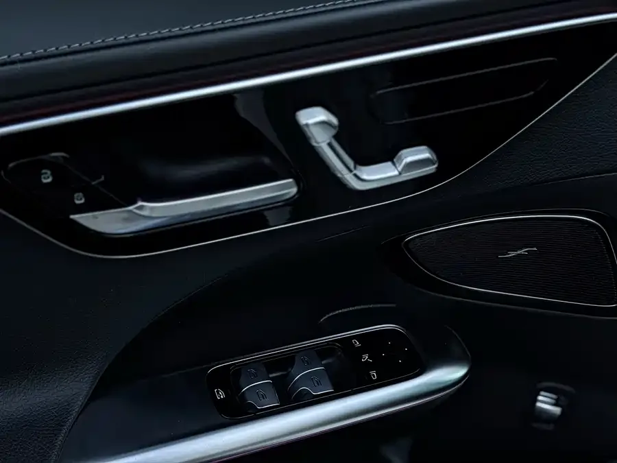 Mercedes-Benz Class C Mercedes-Benz C-Class 2024 facelift C 260 L sports version 2024 — миниатюра 3