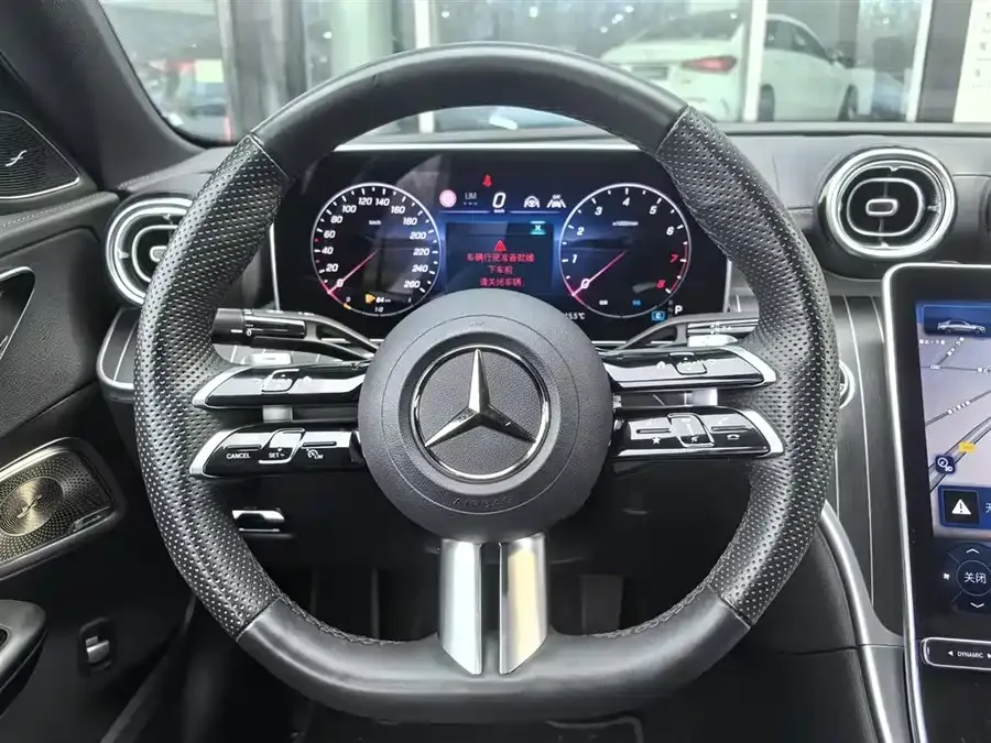 Mercedes-Benz Class C Mercedes-Benz C-Class 2025 C 260 L Night Sports Edition 2024 — миниатюра 5