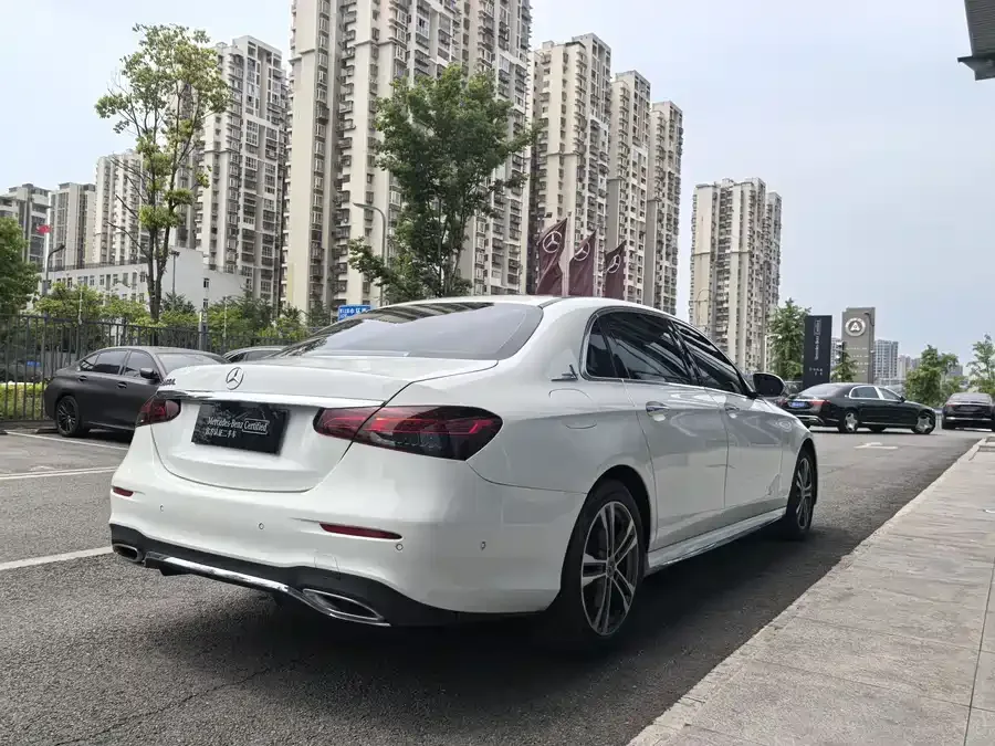 Mercedes-Benz E-Class Mercedes-Benz E-Class 2022 E 260 L Sports Edition 2022 — миниатюра 3