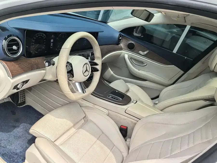 Mercedes-Benz E-Class Mercedes-Benz E-Class 2022 E 260 L Sports Edition 2022 — миниатюра 4