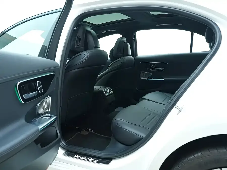 Mercedes-Benz Class C Mercedes-Benz C-Class 2024 Model 2 C 260 L Haoye Sports Edition 2024 — миниатюра 4