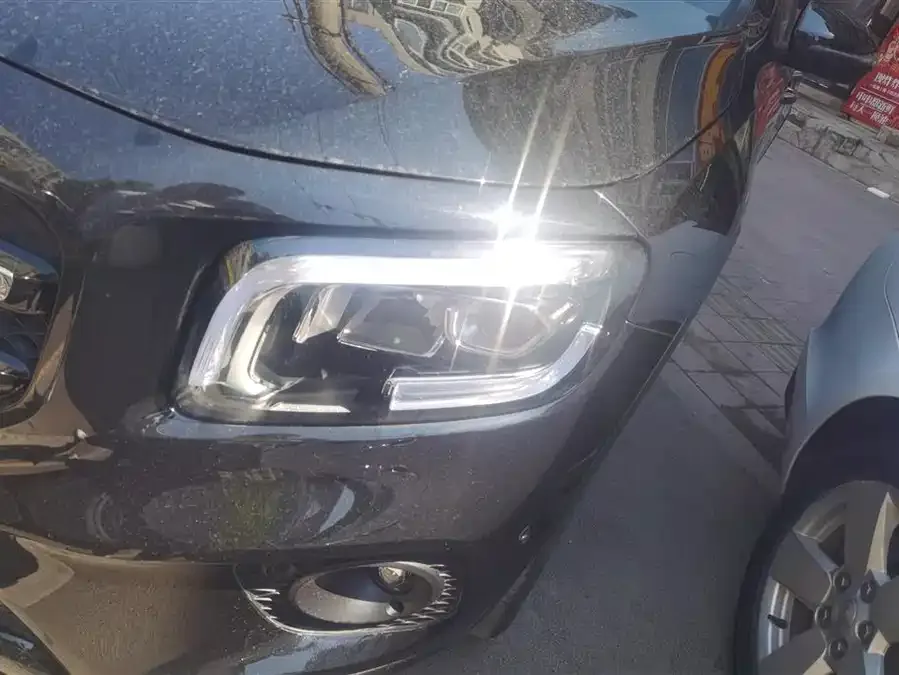 Mercedes-Benz GLB-Class Mercedes-Benz GLB 2023 GLB 220 4MATIC 2023 — миниатюра 2