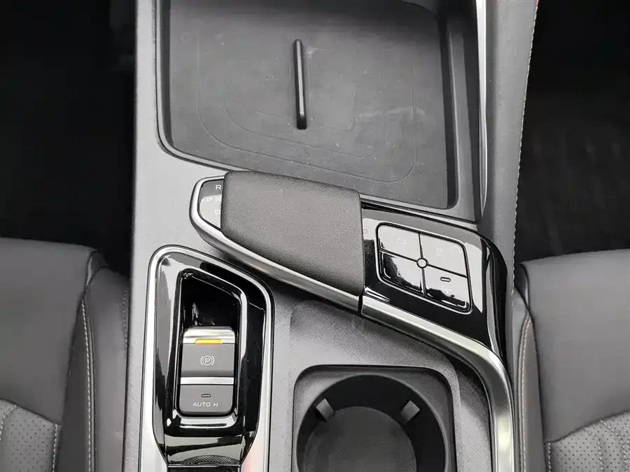 Changan UNI-T Changan UNI-T 2022 1.5T flagship model 2022 — миниатюра 4