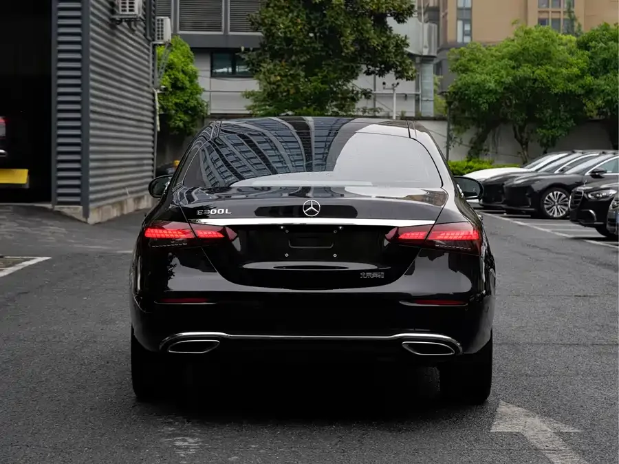 Mercedes-Benz E-Class Mercedes-Benz E-Class 2023 E 260 L 2024 — миниатюра 2