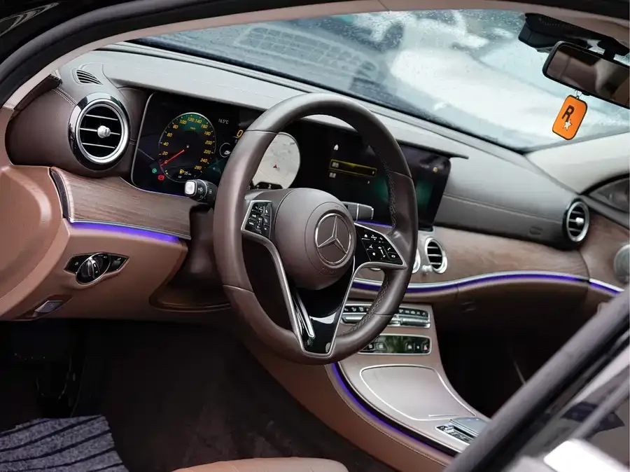 Mercedes-Benz E-Class Mercedes-Benz E-Class 2023 E 260 L 2024 — миниатюра 3