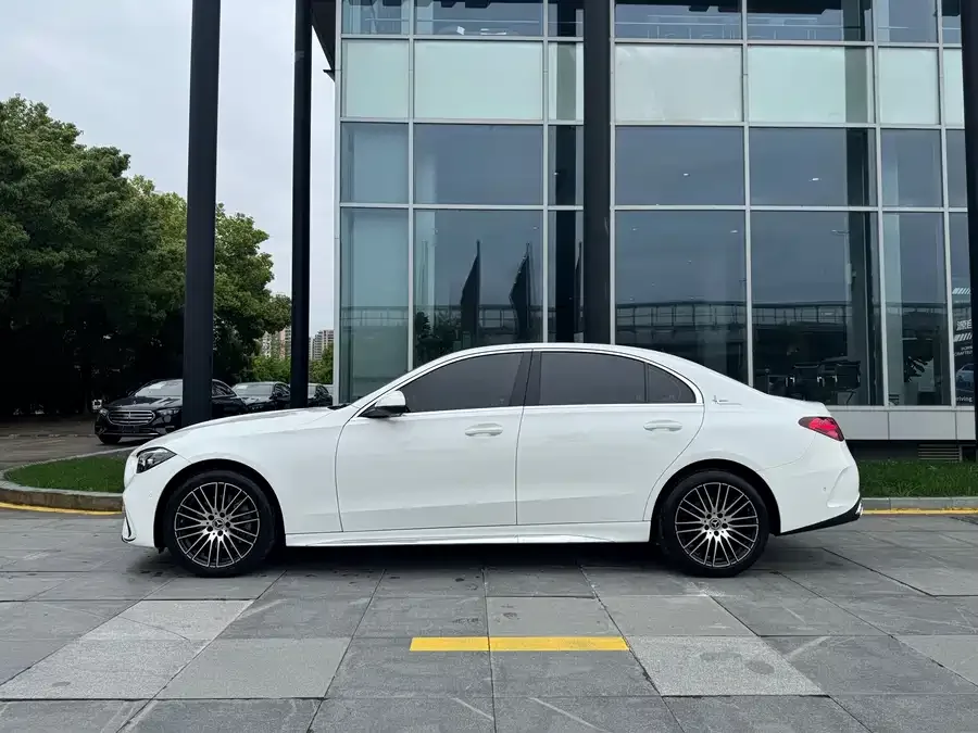 Mercedes-Benz Class C Mercedes-Benz C-Class 2023 C 260 L Sports Edition 2023 — миниатюра 2