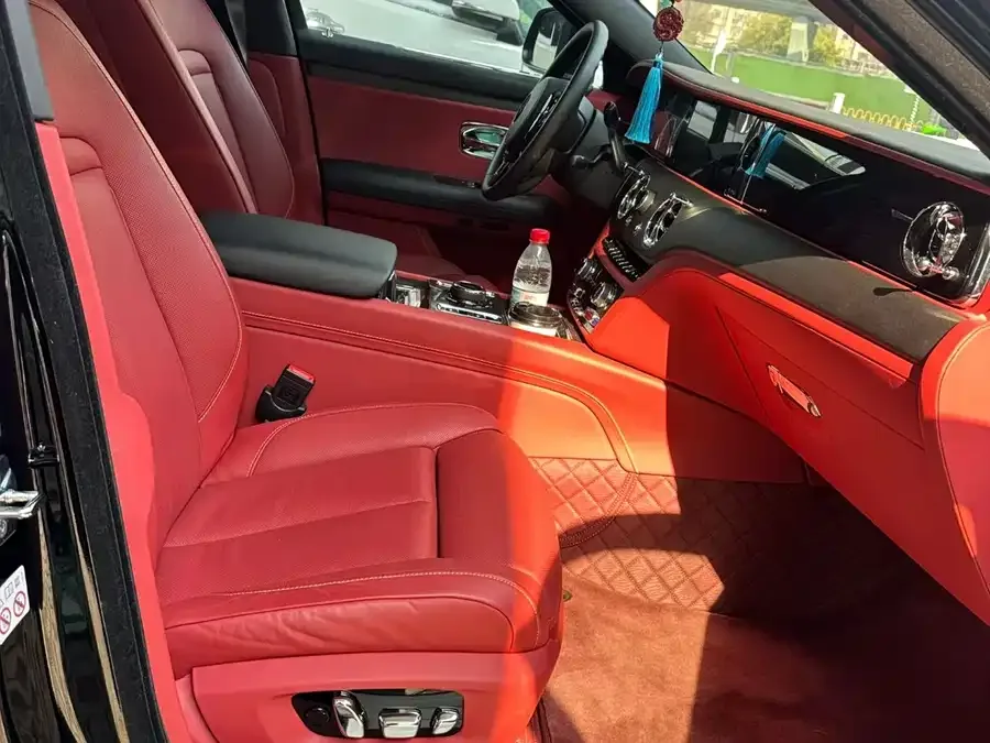 Rolls-Royce Ghost Ghost 2021 6.7T long wheelbase version 2022 — миниатюра 2