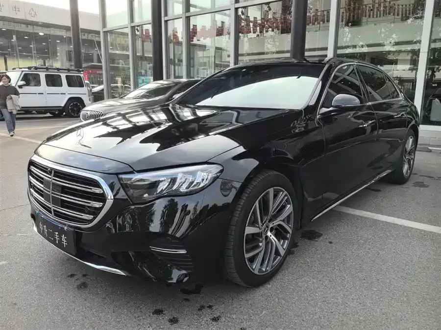 Mercedes-Benz E-Class 2024