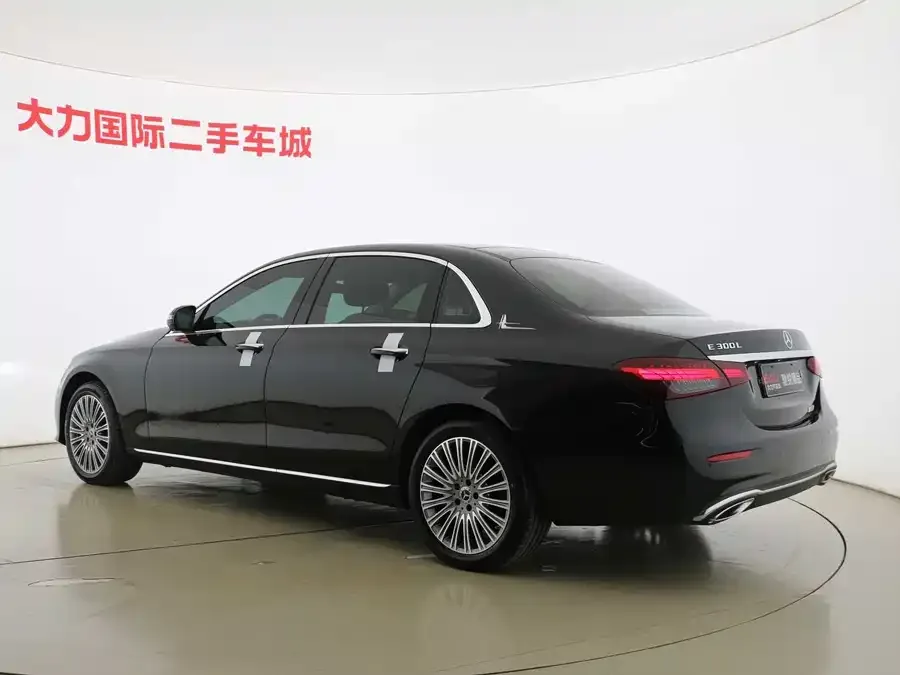 Mercedes-Benz E-Class Mercedes-Benz E-Class 2023 facelift E 300 L Luxury Edition 2023 — миниатюра 3