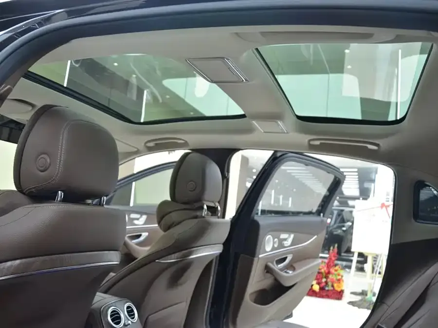 Mercedes-Benz E-Class Mercedes-Benz E-Class 2023 facelift E 300 L Luxury Edition 2023 — миниатюра 4