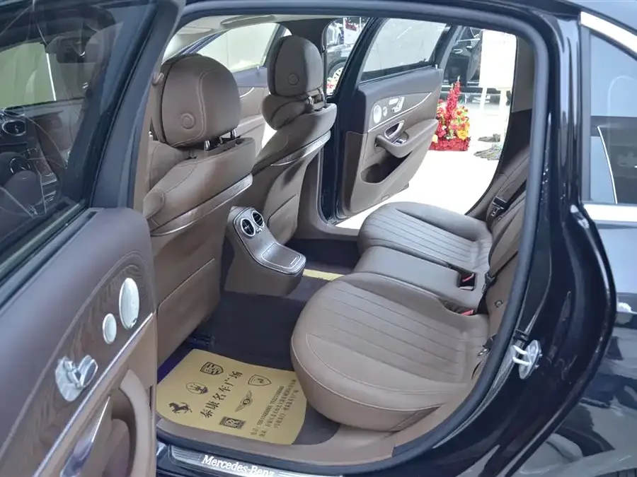 Mercedes-Benz E-Class Mercedes-Benz E-Class 2023 facelift E 300 L Luxury Edition 2023 — миниатюра 5