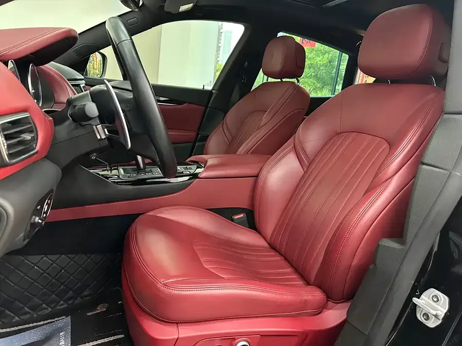 Maserati Levante Levante 2021 3.0T Standard Edition 2022 — миниатюра 5
