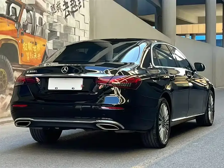 Mercedes-Benz E-Class Mercedes-Benz E-Class 2023 facelift E 300 L Fashion Edition 2024 — миниатюра 2