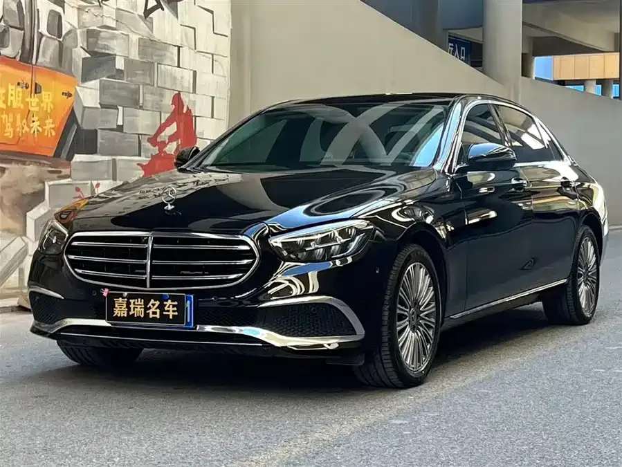 Mercedes-Benz E-Class 2024