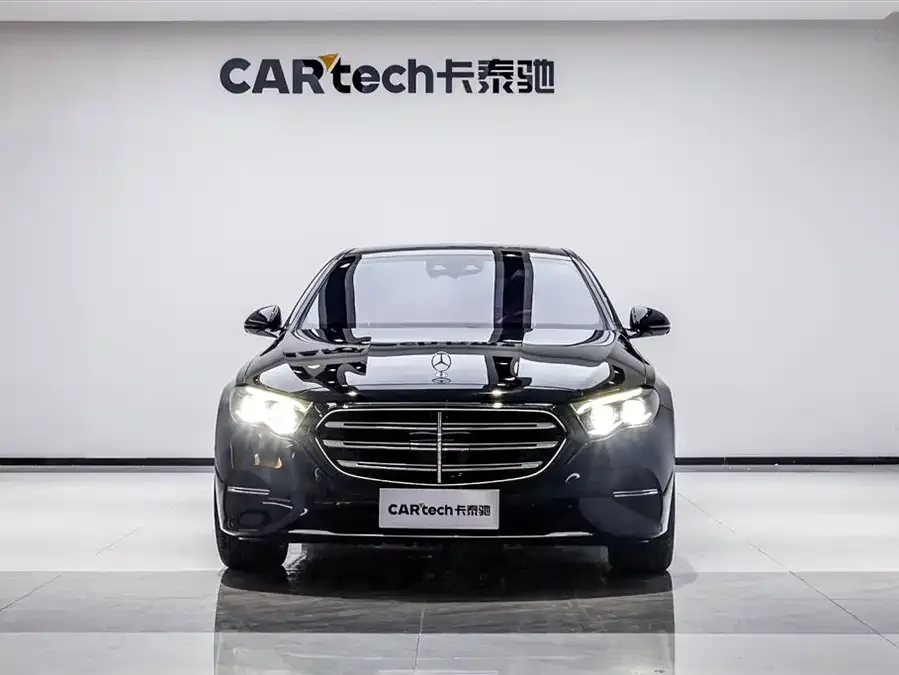 Mercedes-Benz E-Class 2024