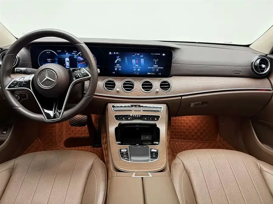Mercedes-Benz E-Class Mercedes-Benz E-Class 2022 Model Three E 300 L Luxury Edition 2022 — миниатюра 3