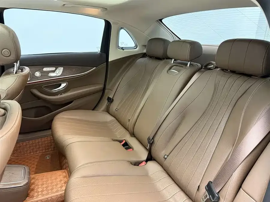 Mercedes-Benz E-Class Mercedes-Benz E-Class 2022 Model Three E 300 L Luxury Edition 2022 — миниатюра 5