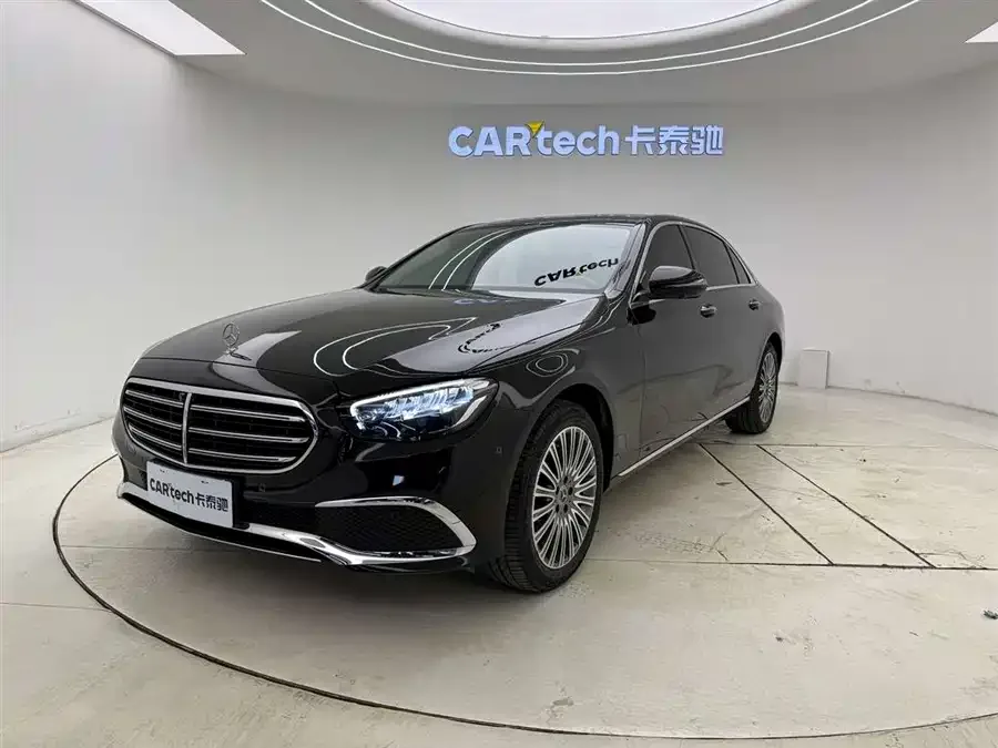 Mercedes-Benz E-Class 2022