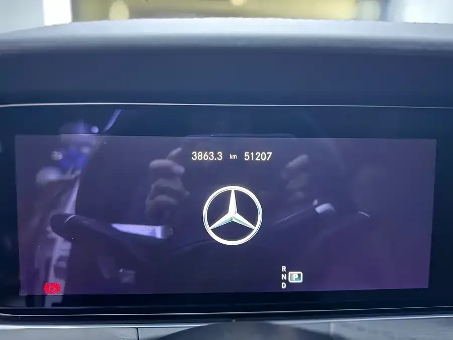 Mercedes-Benz E-Class Mercedes-Benz E-Class 2022 E 300 L Sports Fashion Edition 2022 — миниатюра 2