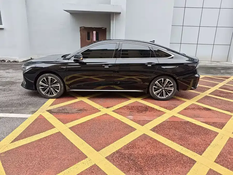 Chery Arrizo 8 Arrizo 8 2022 1.6T DCT 2022 — миниатюра 4