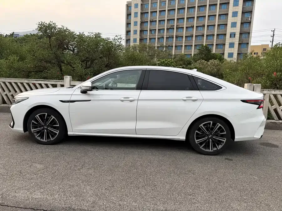 Chery Arrizo 8 Arrizo 8 2022 1.6T DCT Elegant 2022 — миниатюра 4