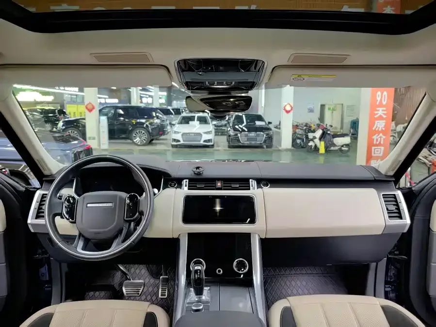 Land Rover Range Rover Sport Range Rover Sport 2022 3.0L6 HST 2022 — миниатюра 2