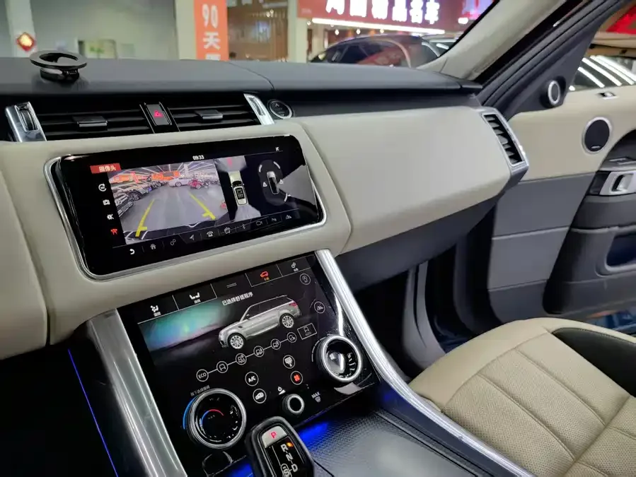 Land Rover Range Rover Sport Range Rover Sport 2022 3.0L6 HST 2022 — миниатюра 3
