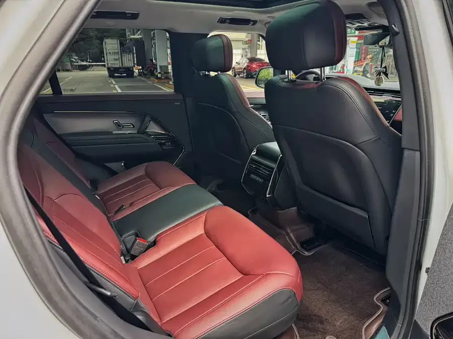 Land Rover Range Rover Sport Range Rover Sport 2024 400PS Dynamic SE 2024 — миниатюра 3
