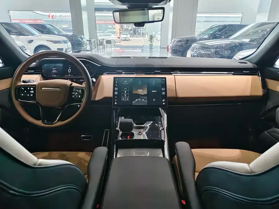 Land Rover Range Rover Sport Range Rover Sport 2024 400PS Dynamic SE 2025 — миниатюра 5