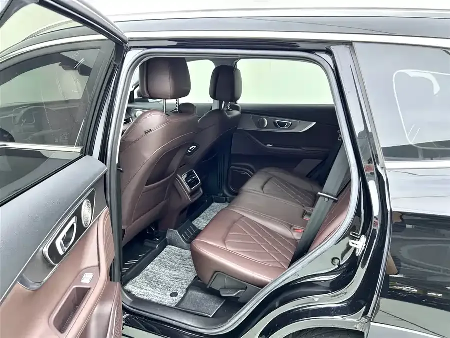 Chery Tiggo 8 PRO Tiggo 8 PRO 2024 Champion Edition 390T 2WD Proud Edition 5-seater 2024 — миниатюра 3