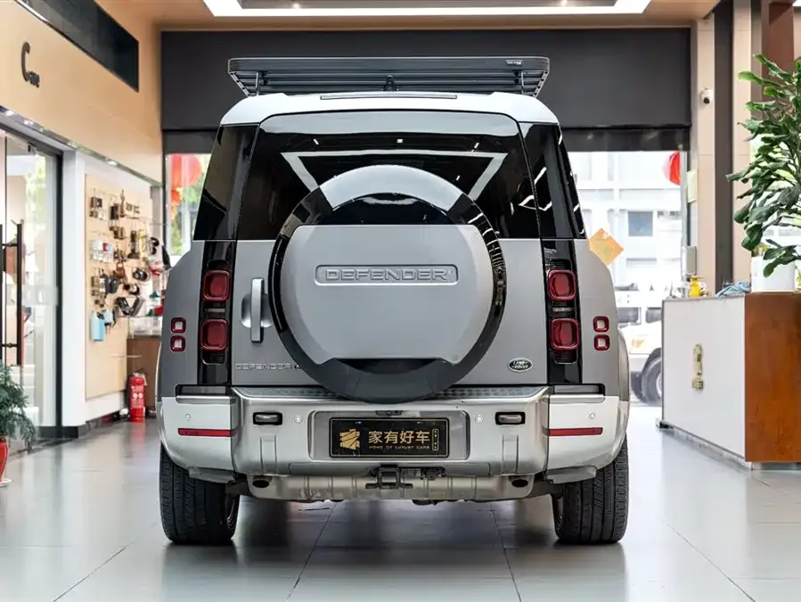 Land Rover guard Land Rover Defender 2023 130 3.0T P400 HSE 2023 — миниатюра 2