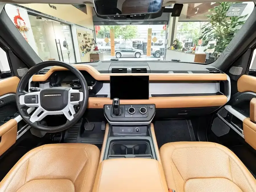 Land Rover guard Land Rover Defender 2023 130 3.0T P400 HSE 2023 — миниатюра 3